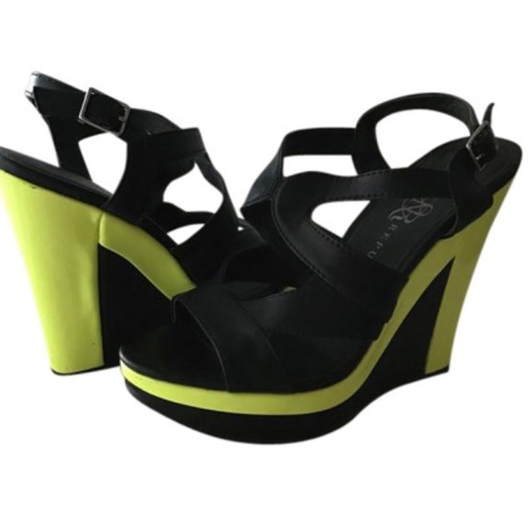 Black and Green Rr Heather Wedges - Picture 1 of 7